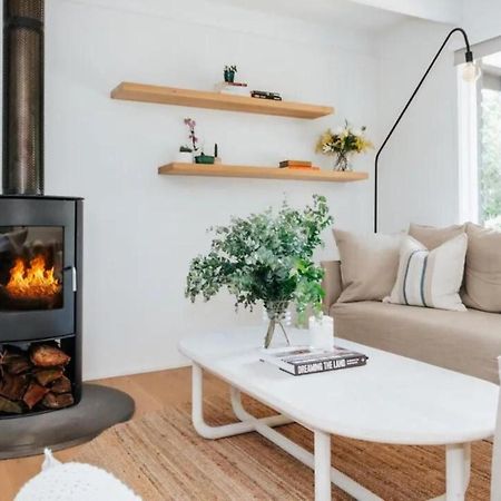 Sunrey Retreat Villa Ред Хил Екстериор снимка